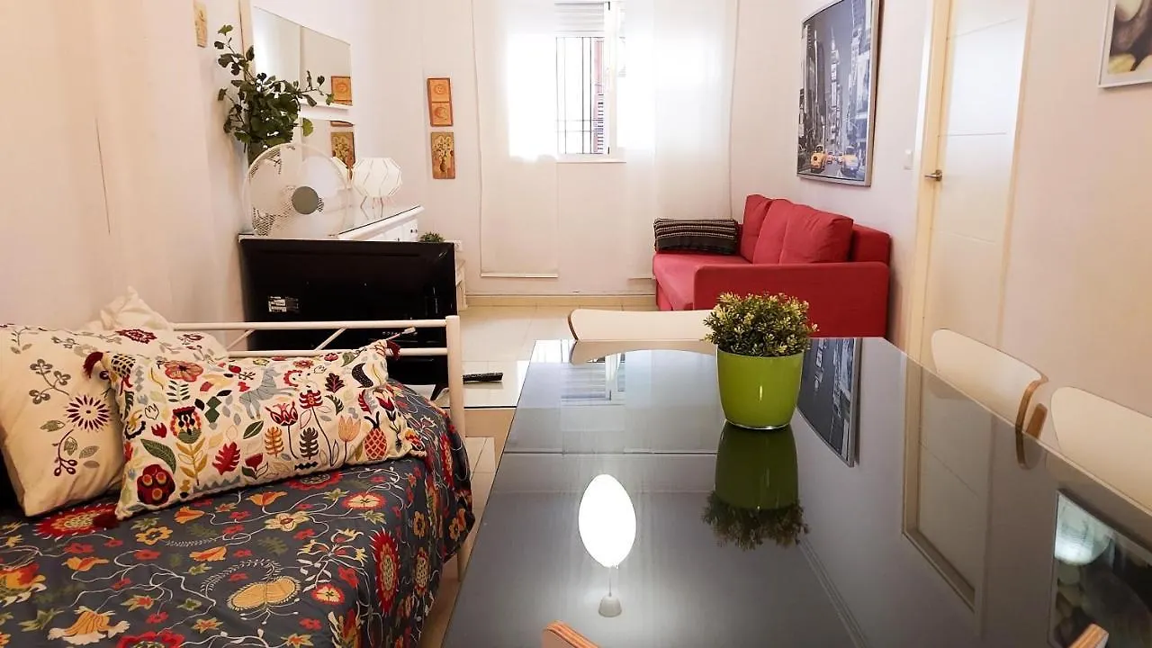Appartamento Street Teodosio - City Center Siviglia